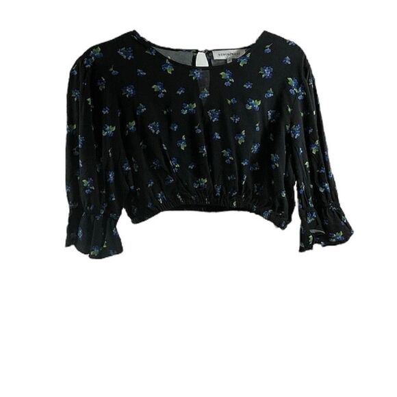 We Wore What NWOT Black Floral Crop Top Size L - Picture 1 of 8